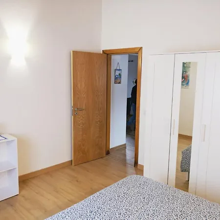 Casa Pompona 1 * ロジル